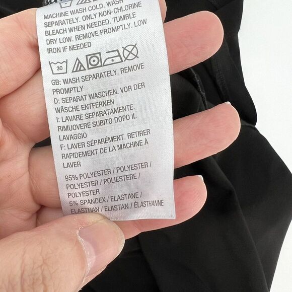 Susan Graver Modern Essentials 2X Black Cap Sleeve Blouse - Picture 4 of 4